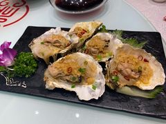 烤生蚝-添福来墨鱼饺子 · 海鲜东北菜(大连星海·黄浦路店)