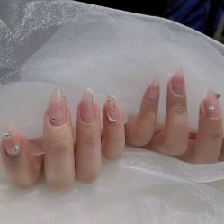 -Nail Me美甲美睫