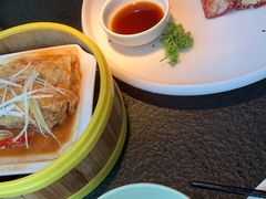 -蝴蝶里·粤菜·点心(滨江龙湖店)