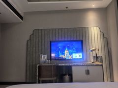 -浅深(世茂滨江精品店)
