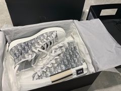 -DIOR迪奥(万象城店)