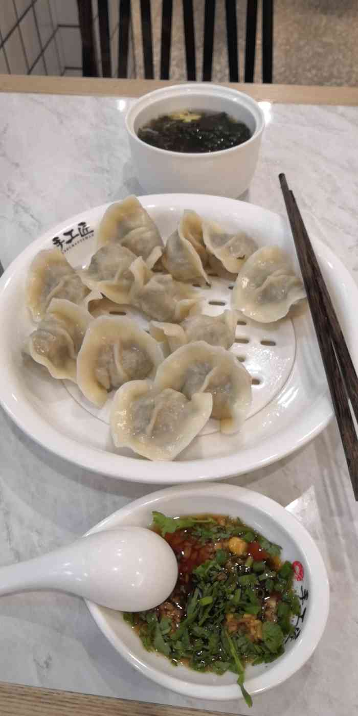 手工匠水饺专门店(西门店)-"店面满干净,就是狭小了些,原来的老店房租
