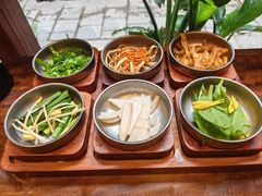 -银米·云南传统过桥米线(双廊黑金冠店)