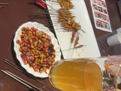 -三个大叔烤羊肉串·炭炉砂锅菜(西三旗店)