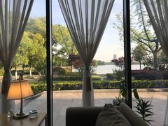 -MOMENT湖景餐厅(解放路店)