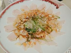 薄切鲜鱼片-穹六人间 people 6(岳阳路店)