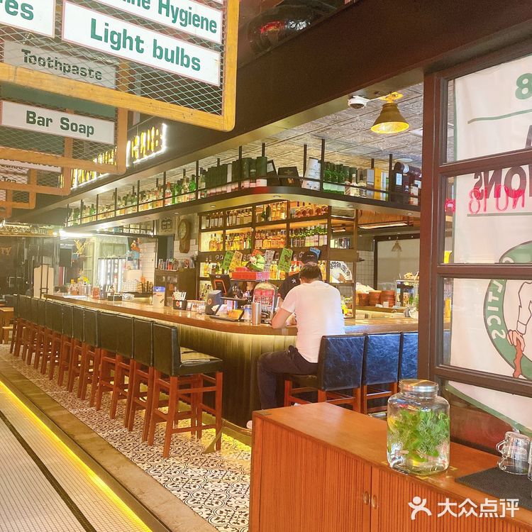 商场很有特色