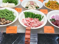 自助取餐区-梁家大院•农家菜(昆山会展中心店)