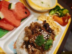 -Chom Cafe and Restaurant