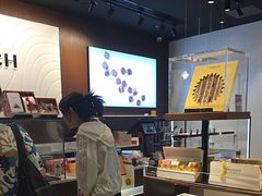 -Laderach 莱德拉(上海环贸iapm店)