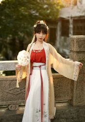 -一揽芳华汉服旗袍体验馆(拙政园店)