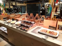 自助取餐区-顺德联塑万怡酒店·万荟轩自助餐厅