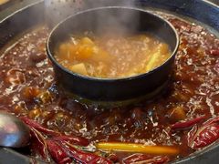 -黄潇洒老火锅(九眼桥宏济巷店)