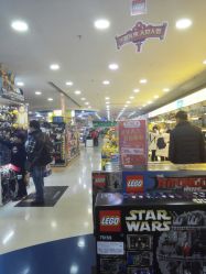 -玩具反斗城(正大广场店)
