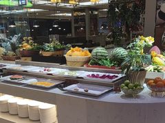 -腾阁自助餐厅(朝林广场店)