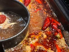 -老牌坊云南鱼豆花火锅(哈西万达店)