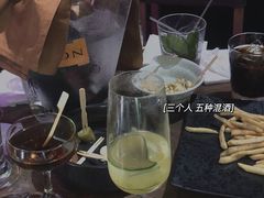 -TZ House音乐现场(来福士中心店)