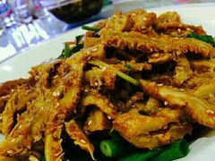 海参斑剁椒蒸-上和臻品中国菜(花园街店)