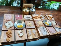 -银米·云南传统过桥米线(双廊黑金冠店)