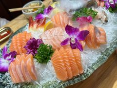 -青瓦餐厅·生鱼片·韩园烤肉(西塔店)