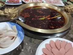 -锦城院坝老火锅