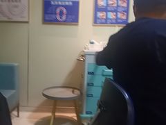 -上海仁爱医院口腔科 · 种植