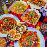 终于吃到成都🔝明星卤味烧烤‼️还有小龙虾嗦面！