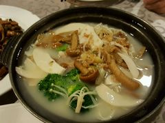 虾米珍菌杂菜煲-六婶西关小厨(光塔路店)