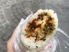 -殷姐糯米包油条