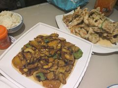 -老码头黑皮肘子锅包肉(赣水路店)