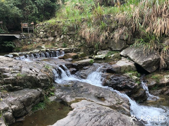 篁岭石门峡图片