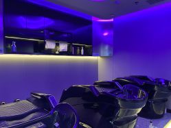 -TOP HAIR SALON