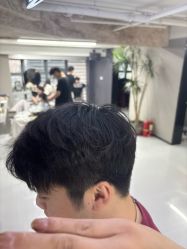 -宫铭烫发染发接发店