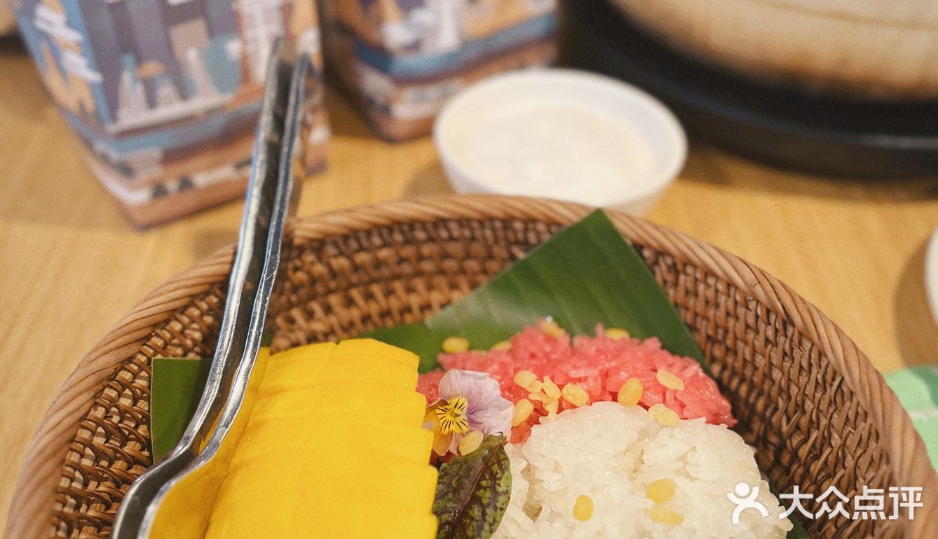 年轻人生活新方式-边吃火锅边烤肉～