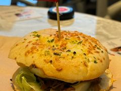 -必胜客(尹山湖歌林公园店)