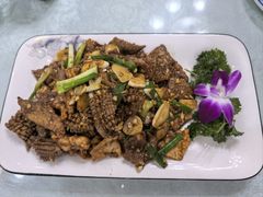 -六和聚传统烤鸭.天津菜(和平店)