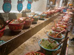-老牌坊云南鱼豆花火锅(爱建店)