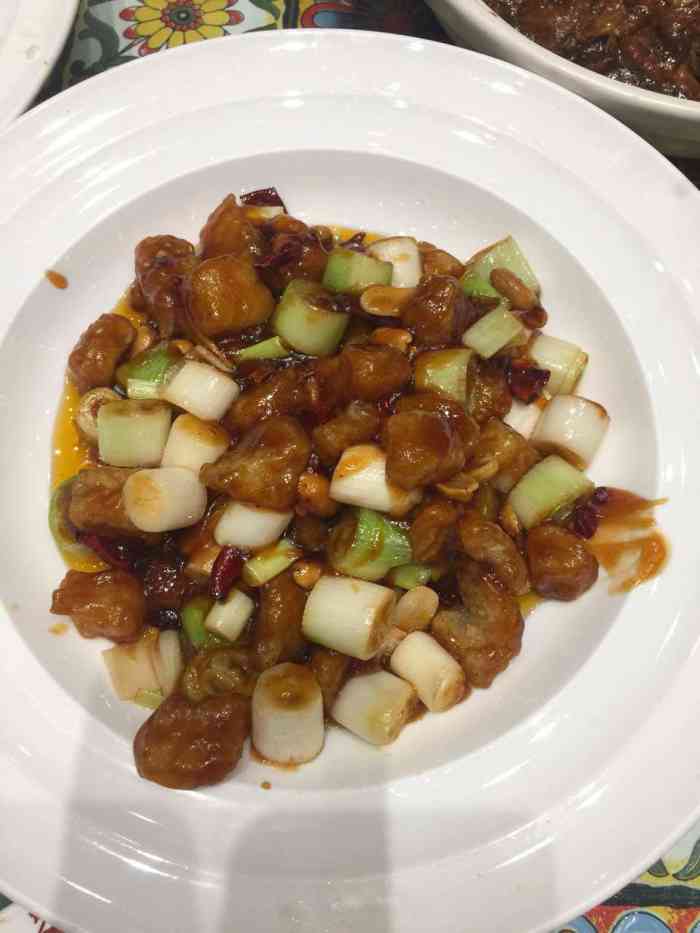 宝轩渔府·鱼头泡饼(食品街店)