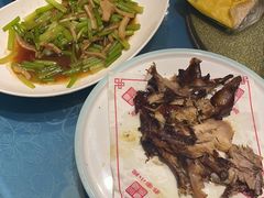 -乔家小院•非遗驴肉•本地小海鲜(滨河路店)