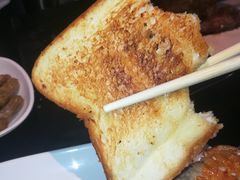 烤面包片-西街夜油条·麻团包乌饭