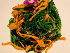 虫草花拌沙葱-阿里疆Alijiang·丝路美食·异域风情·清真(长楹天街店)