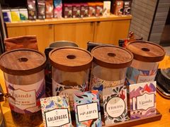 零售区-星巴克臻选(青岛金狮广场店)