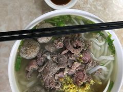 -华威达牛庄(黄埔大道西店)