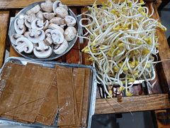 -铜元老码头鳝鱼火锅