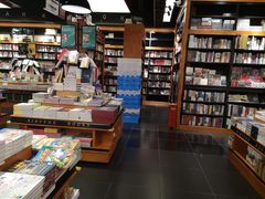 -西西弗书店&矢量咖啡(壹方购物中心店)