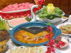 -阿瓦山寨·湘菜现炒·剁椒鱼头王(咸阳总店)