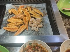 -新艺自助美食城(中山路店)