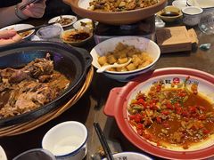 -富正毅三下锅·湘西韵味(天门山索道店)