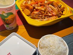 -多嘴超级肉蟹煲(杉杉国潮主题店)