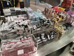 -苏宁极物(苏宁生活广场店)